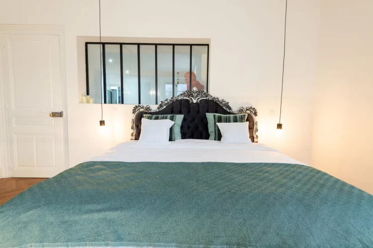 love-room-spa-belfort-lit-et-verriere